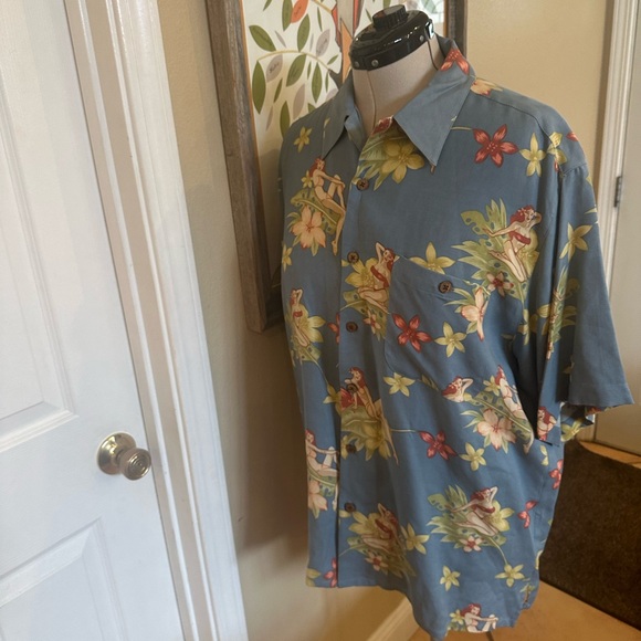 Slate Blue Casual Button Down Shirt with Tropical Floral Print (B05) - Picture 6 of 9